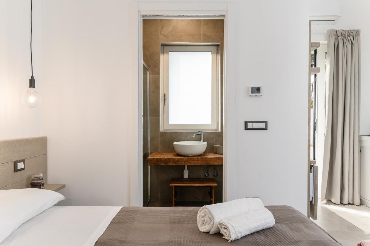 Mandorlocarrubo'S Suite Ostuni Kültér fotó