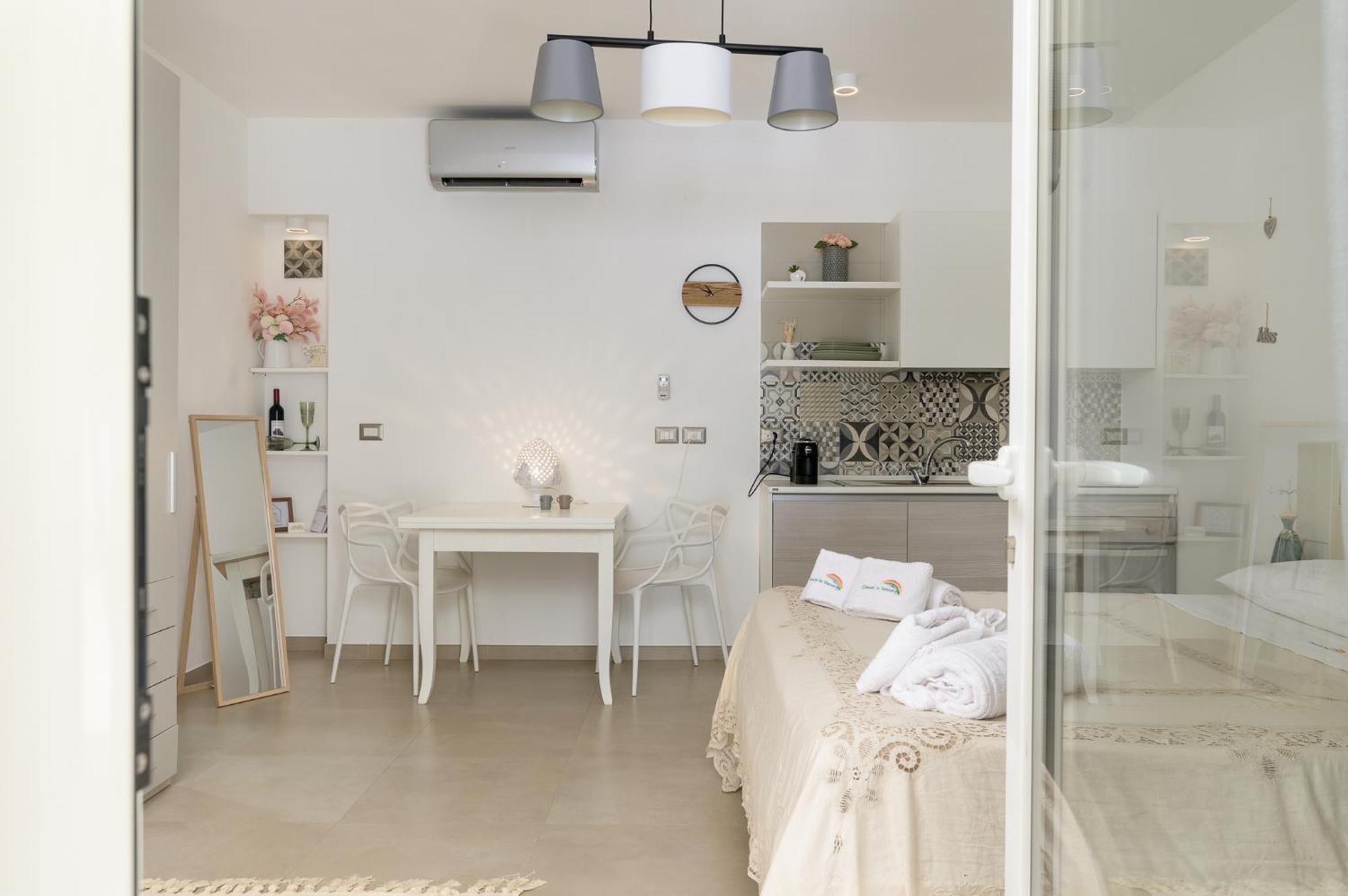Mandorlocarrubo'S Suite Ostuni Kültér fotó