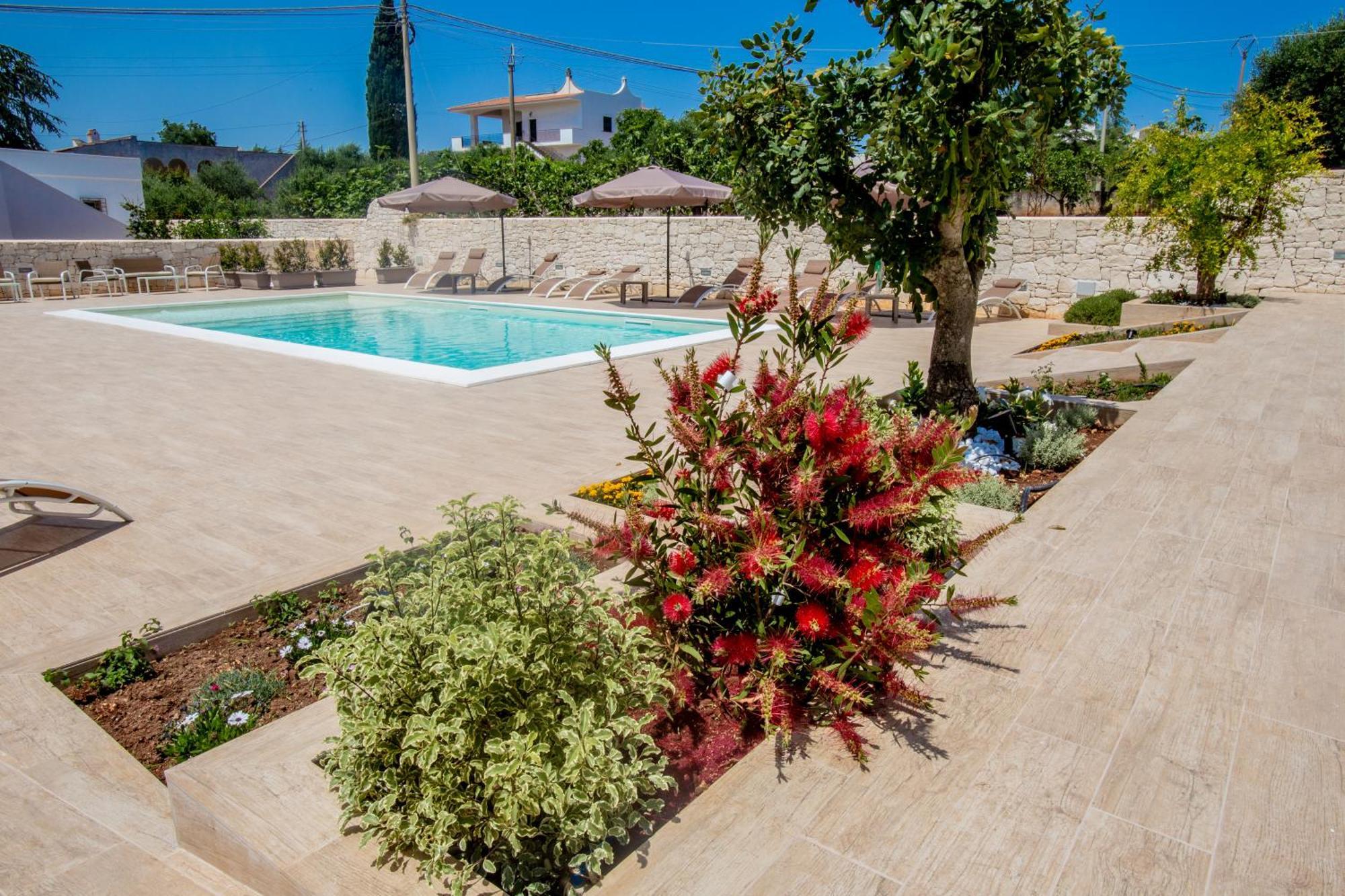 Mandorlocarrubo'S Suite Ostuni Kültér fotó